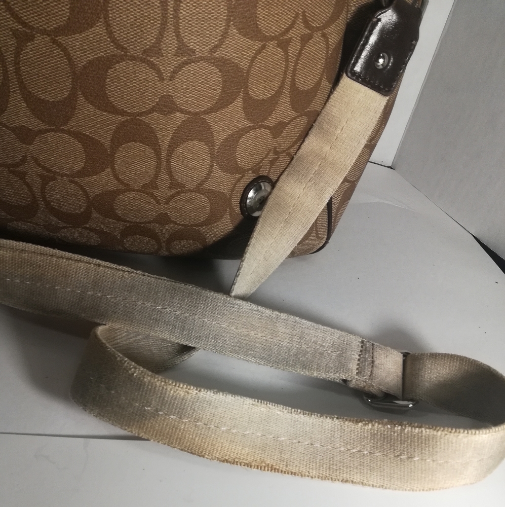 Brown and tan Coach messenger bag - Picture 5 of 8